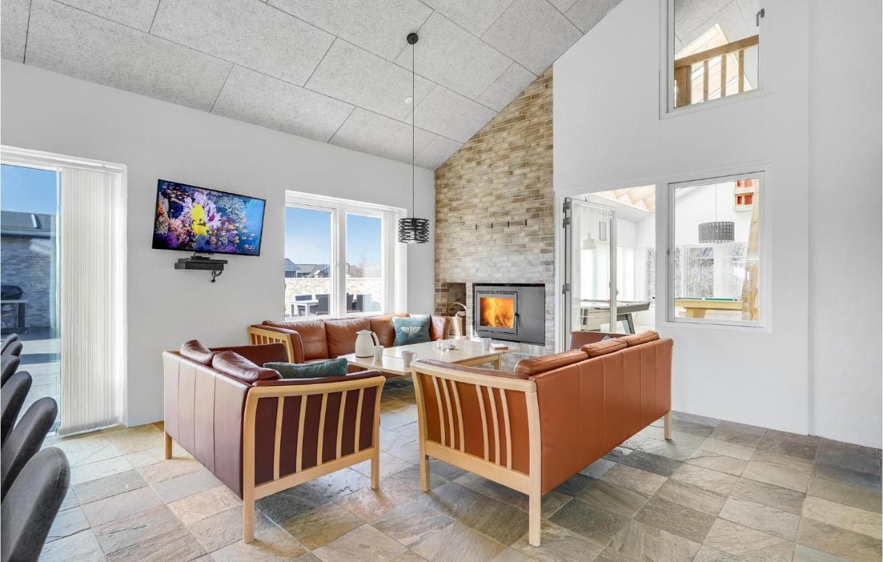 Nice Home In Tarm With Kitchen Εξωτερικό φωτογραφία