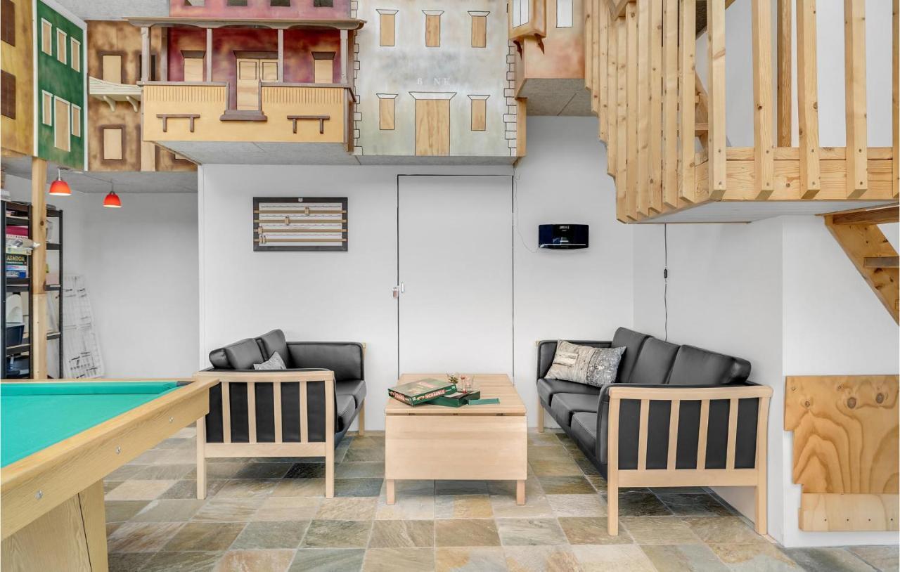 Nice Home In Tarm With Kitchen Εξωτερικό φωτογραφία